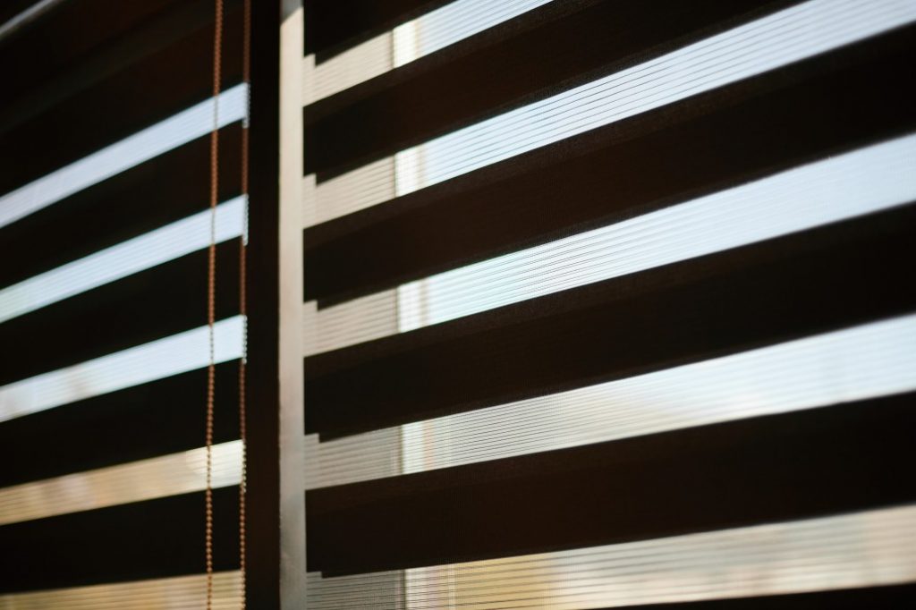 How to Choose the Best Blinds for Lawyers?